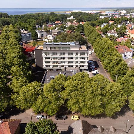 Bob W Paernu Apartment Bagian luar foto