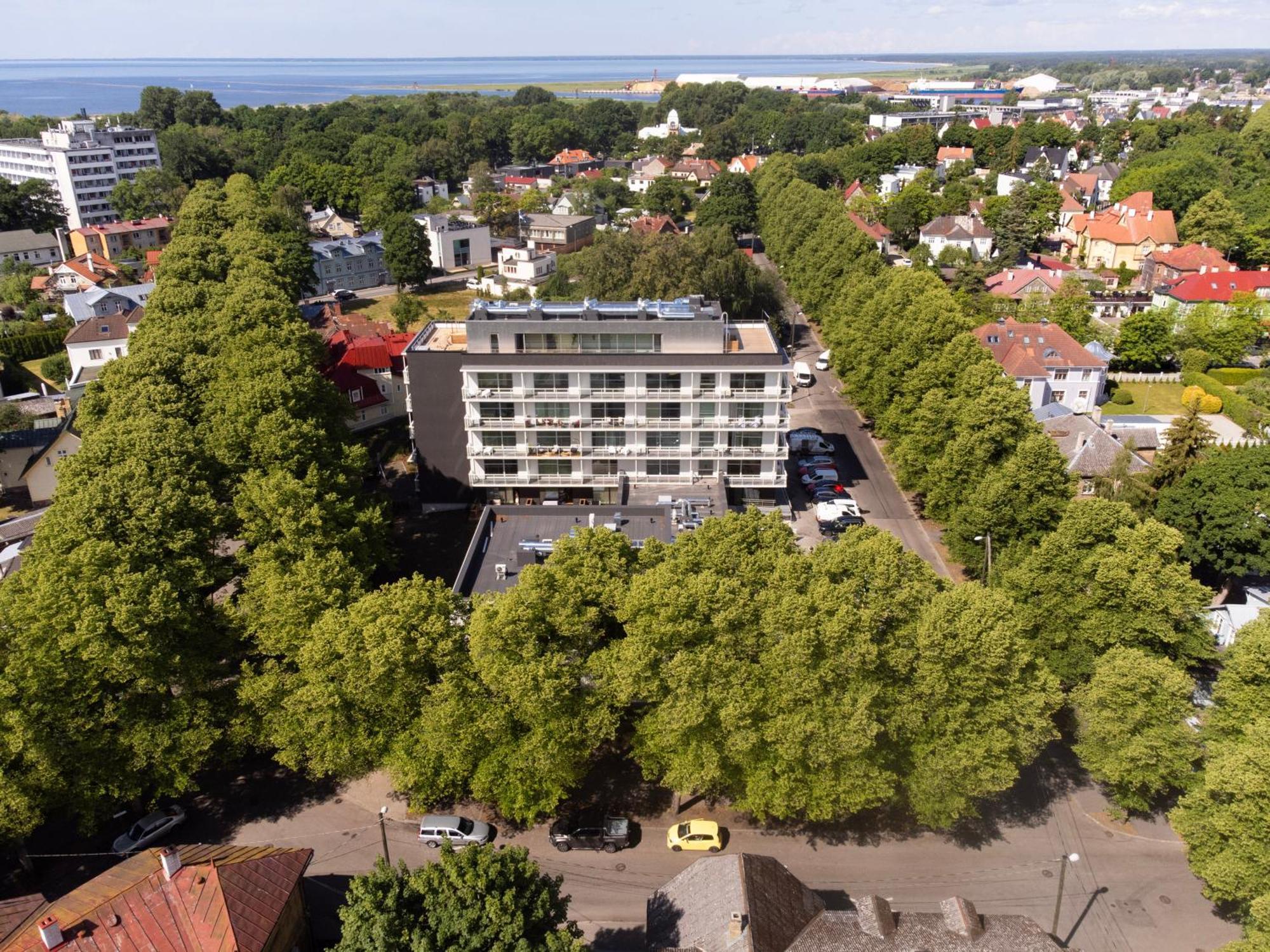 Bob W Paernu Apartment Bagian luar foto