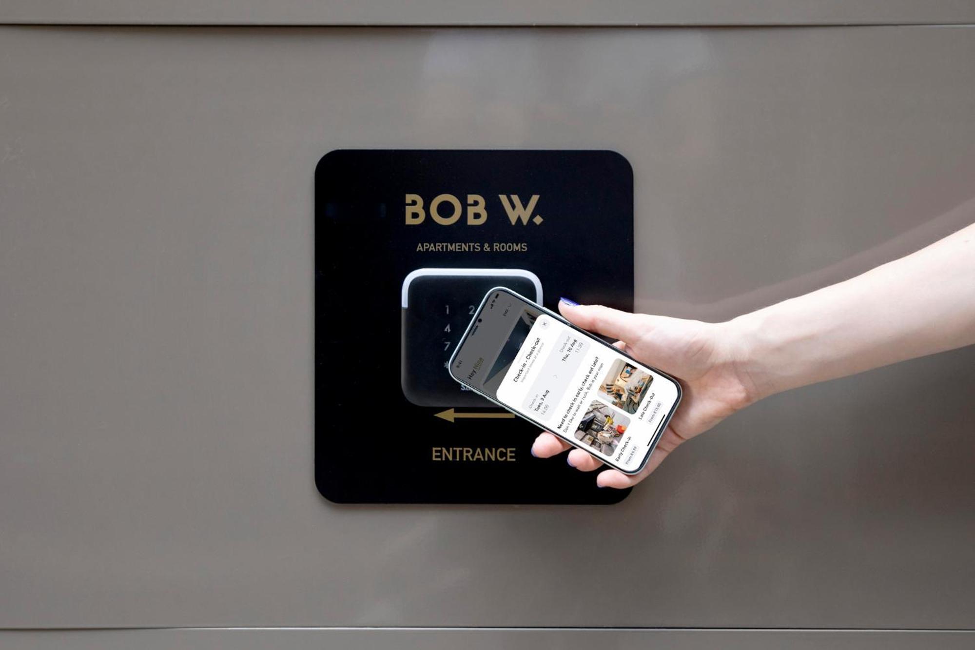 Bob W Paernu Apartment Bagian luar foto